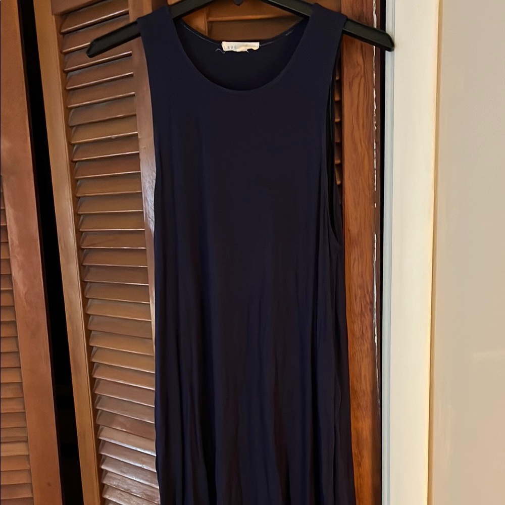 Blue Sleeveless Midi Sundress with Crew Neck for Casual Wear